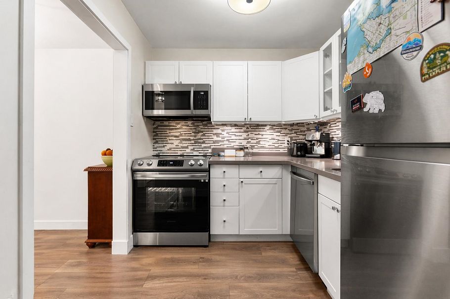 104 2475 York Avenue Vancouver, BC - 8