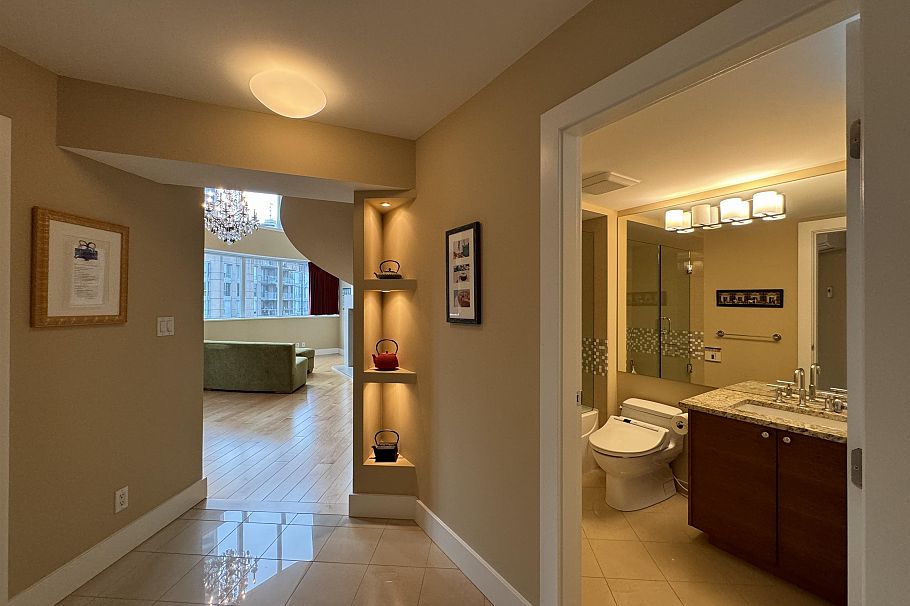 PH7 618 Abbott Street Vancouver, BC - 14