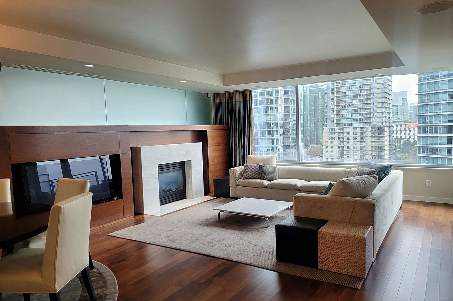 903 1169 W Cordova Street Vancouver, BC - 2