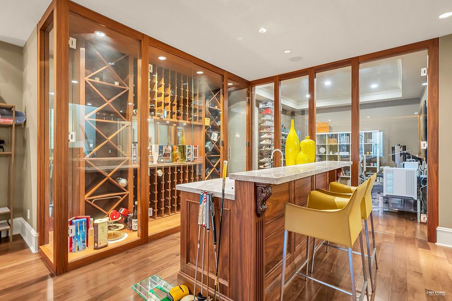 6963 Fremlin Street Vancouver, BC - 4