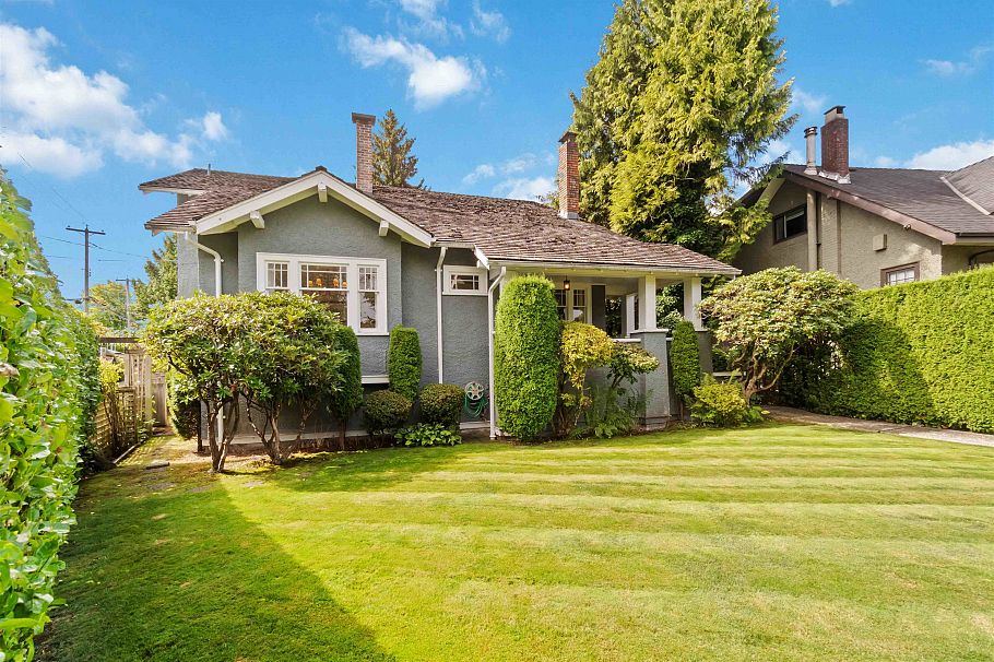 1120 Devonshire Crescent Vancouver, BC - 2