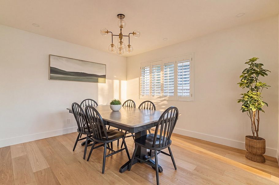 999 Canyon Boulevard North Vancouver, BC - 11