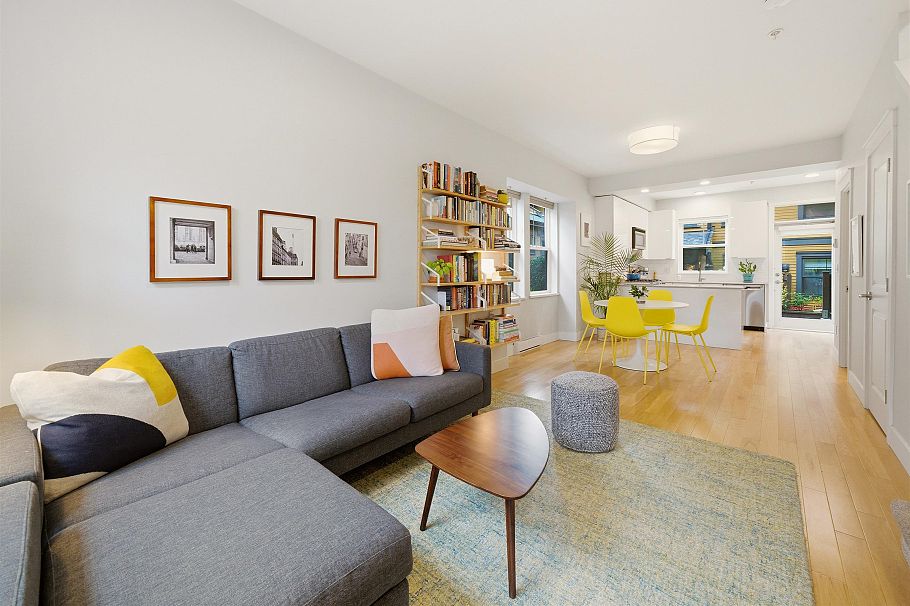 1837 Charles Street Vancouver, BC - 3