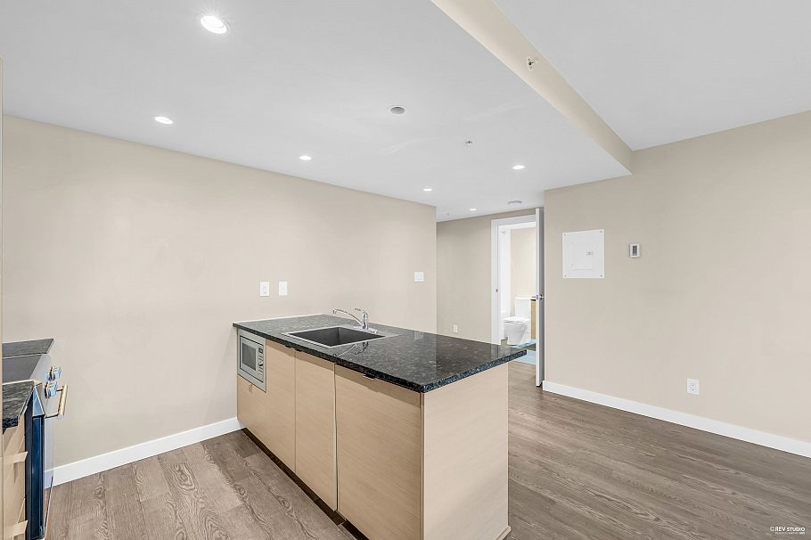 2503 489 Interurban Way Vancouver, BC - 7