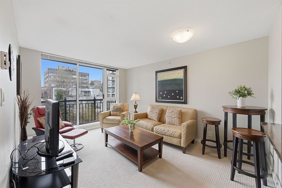 502 1650 W 7th Avenue Vancouver, BC - 1