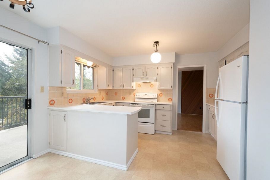 1285 Lucking Place North Vancouver, BC - 11