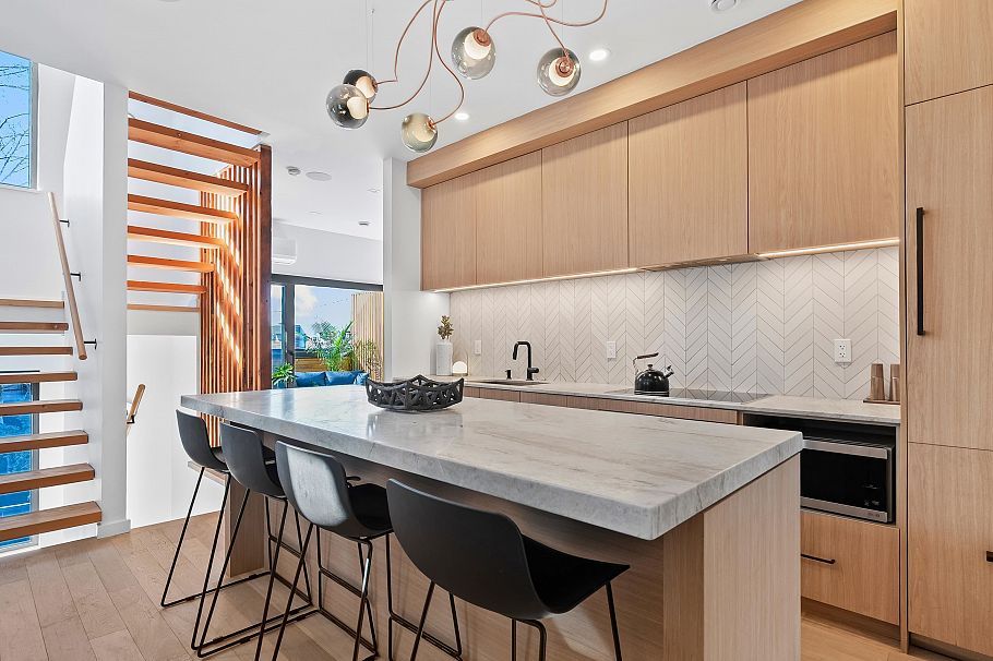 1331 Cotton Drive Vancouver, BC - 4