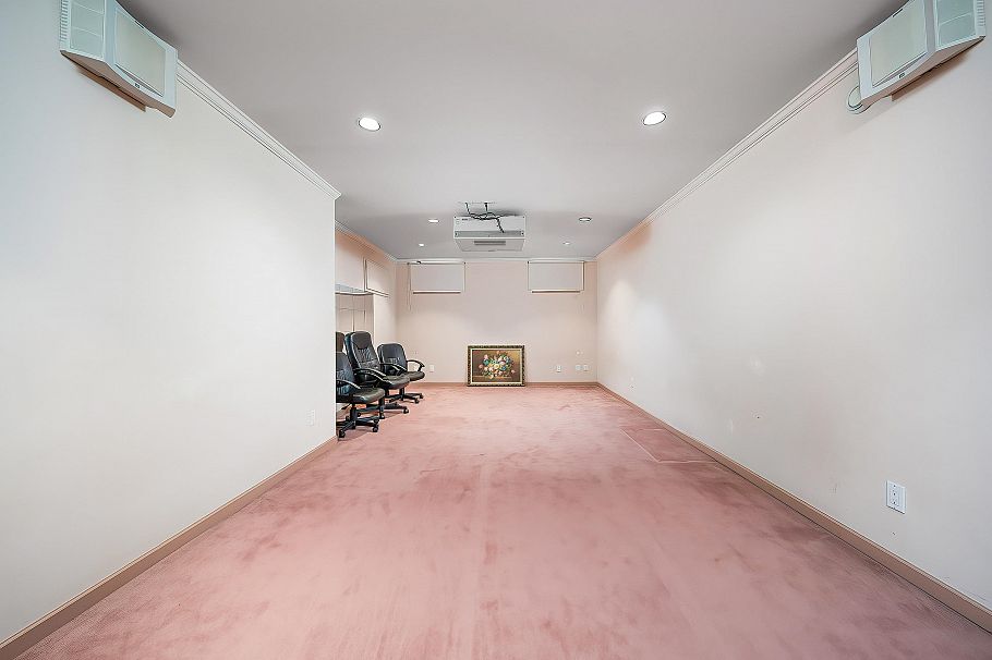 2039 W 62 Avenue Vancouver, BC - 22