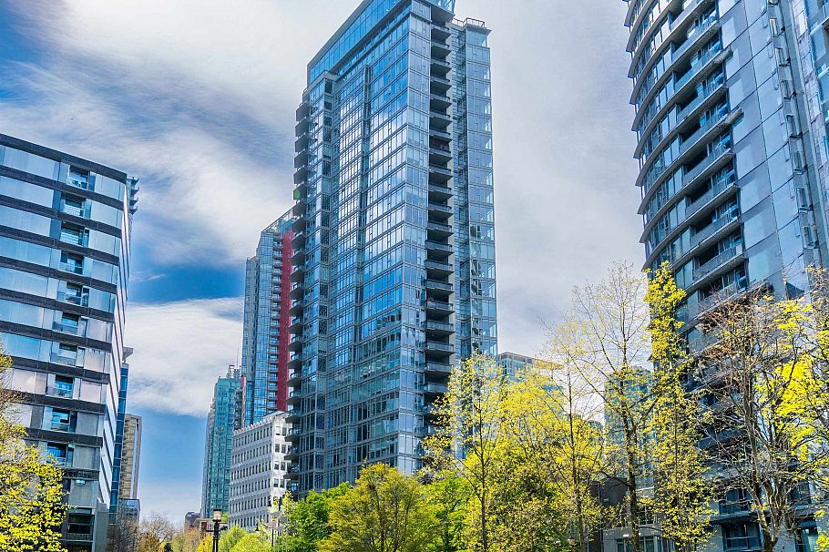 2503 1205 W Hastings Street Vancouver, BC - 1