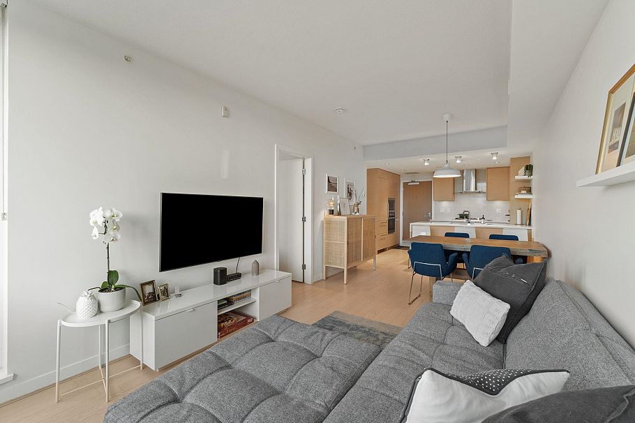 306 505 W 30th Avenue Vancouver, BC - 9