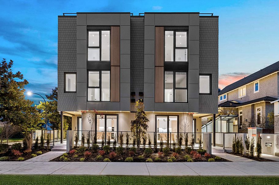 585 W 29th Avenue Vancouver, BC - 4