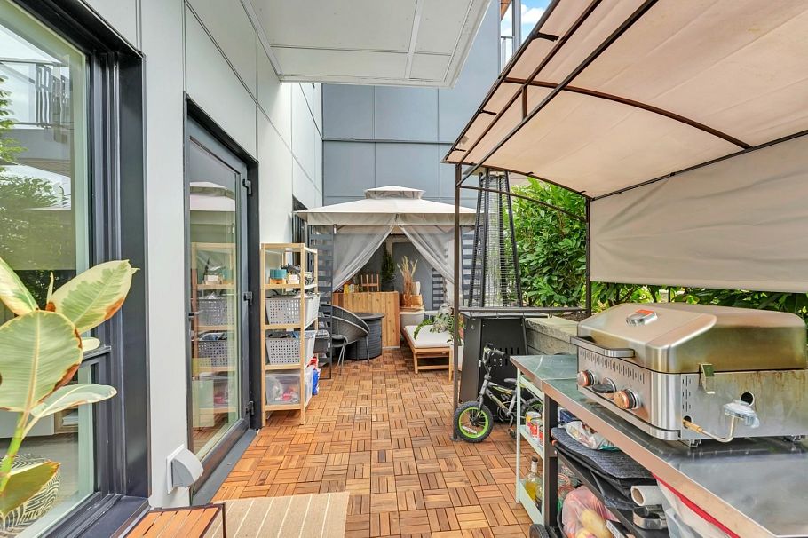 101 3596 Malsum Drive North Vancouver, BC - 25