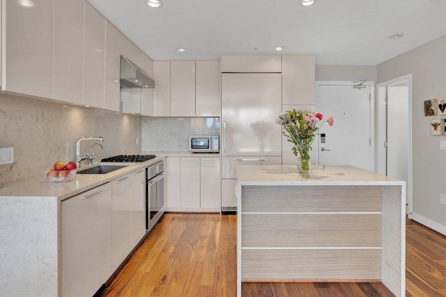 611 3462 Ross Drive Vancouver, BC - 11