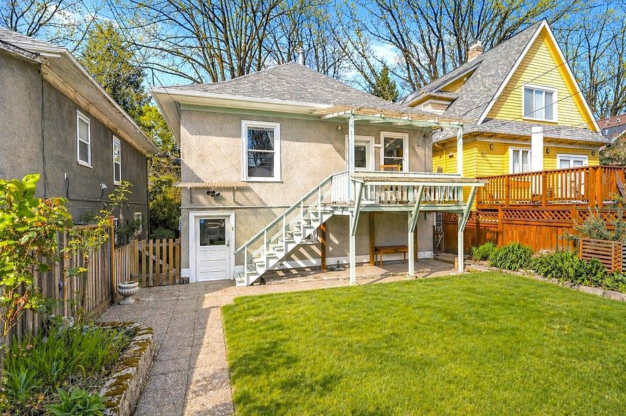 1756 E 7th Avenue Vancouver, BC - 29