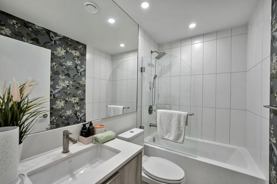 101 3596 Malsum Drive North Vancouver, BC - 21