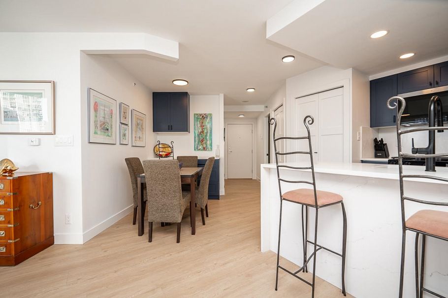 906 189 Davie Street Vancouver, BC - 9