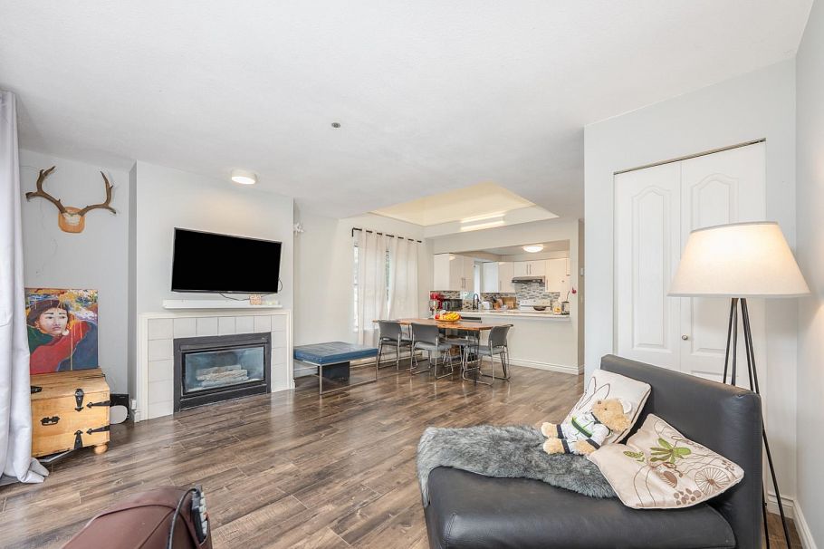 D 3439 E 43rd Avenue Vancouver, BC - 5