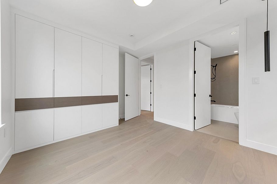 2 4023 W 18th Avenue Vancouver, BC - 25