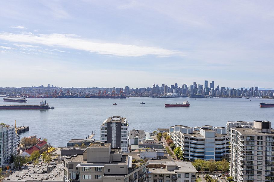 2103 120 W 2nd Street North Vancouver, BC - 2