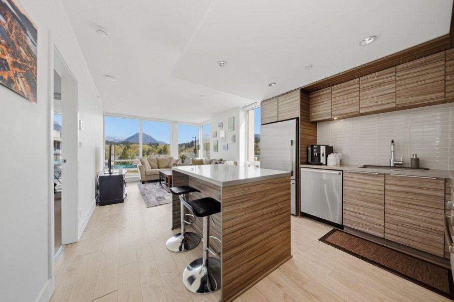 602 1550 Fern Street North Vancouver, BC - 4