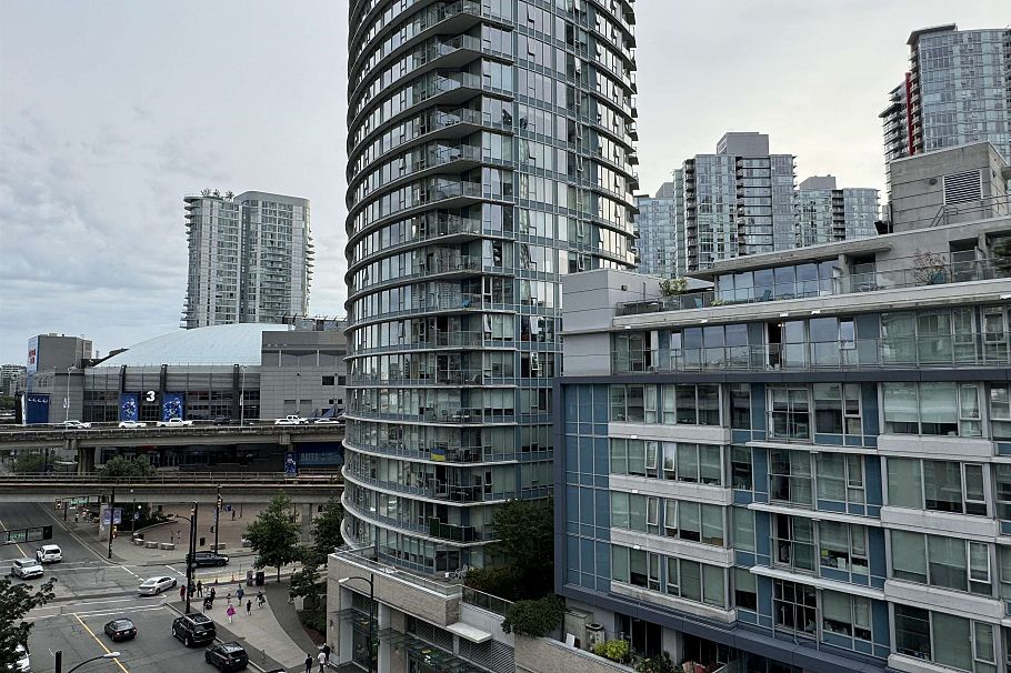 PH7 618 Abbott Street Vancouver, BC - 39