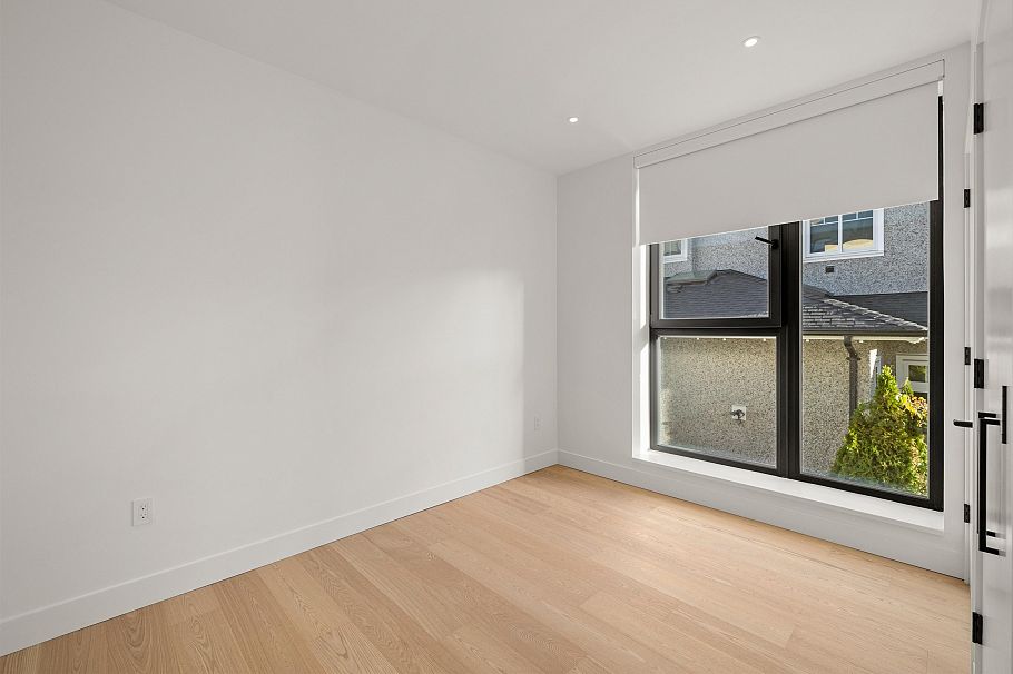 585 W 29th Avenue Vancouver, BC - 20