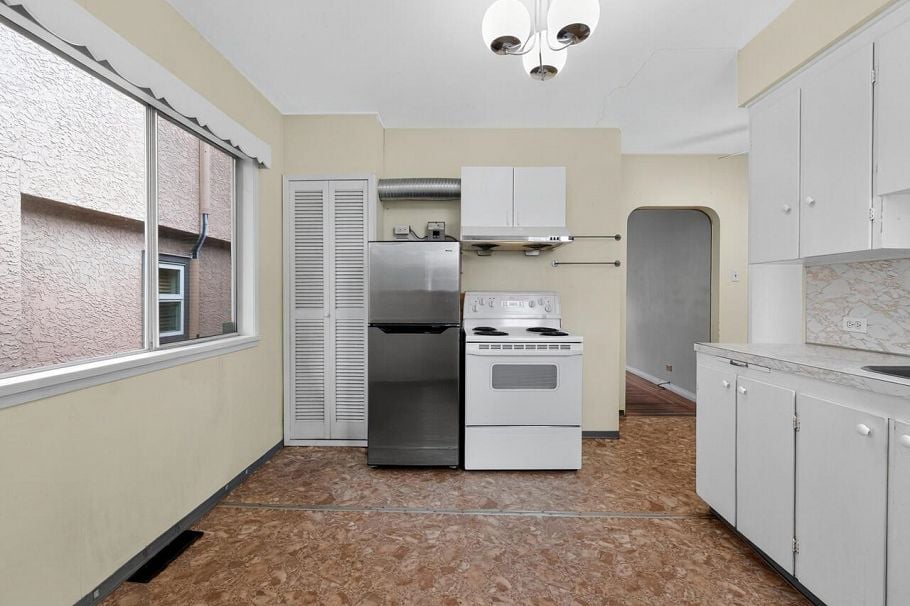 3069 E 18th Avenue Vancouver, BC - 10