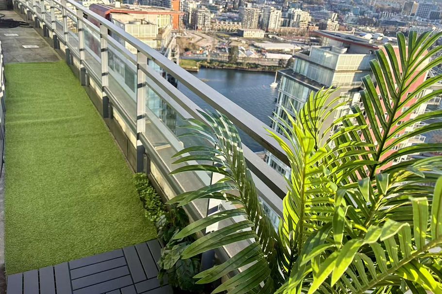 3305 33 Smithe Street Vancouver, BC - 1