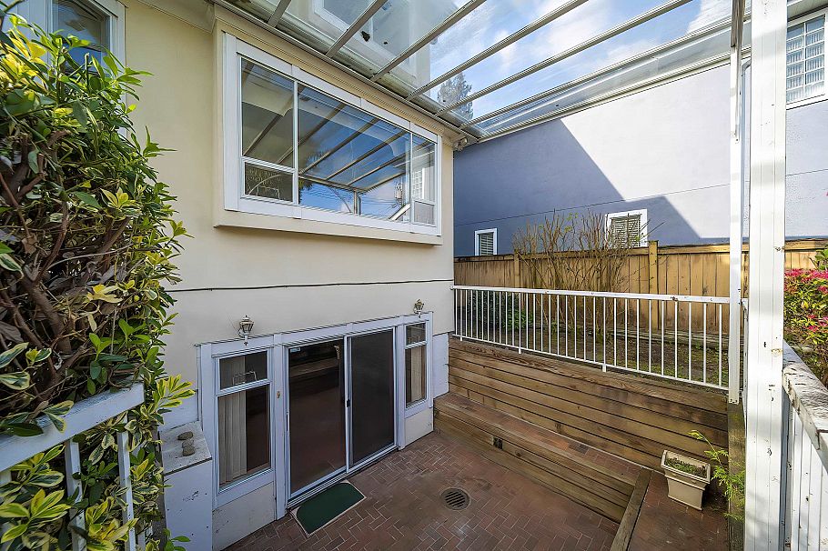 2039 W 62 Avenue Vancouver, BC - 28