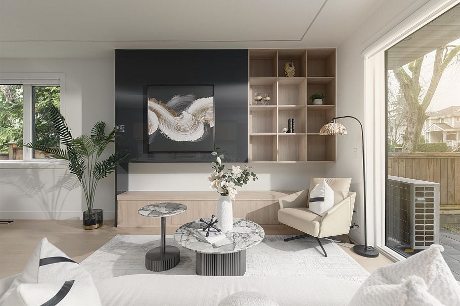 1 3232 W 38th Avenue Vancouver, BC - 1