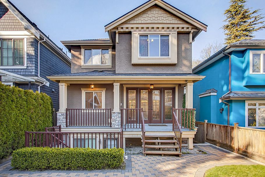 4532 W 15th Avenue Vancouver, BC - 37