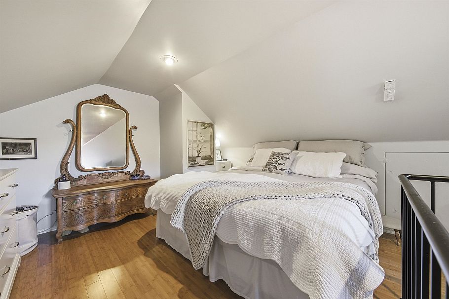 2029 Philip Avenue North Vancouver, BC - 21