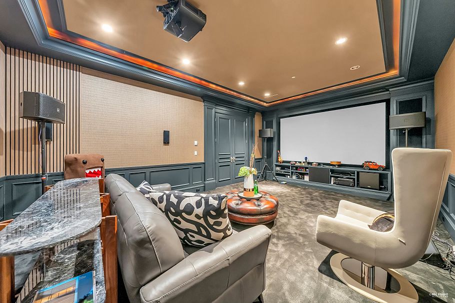 6963 Fremlin Street Vancouver, BC - 7