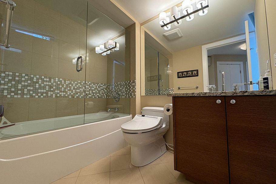 PH7 618 Abbott Street Vancouver, BC - 34