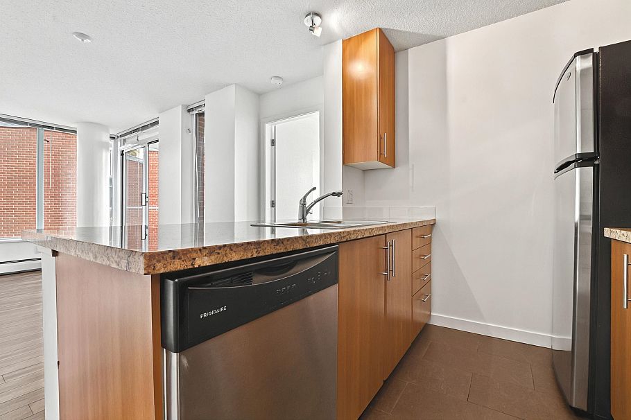 608 688 ABBOTT STREET, Vancouver BC V6B 0B9 Vancouver, BC - 16