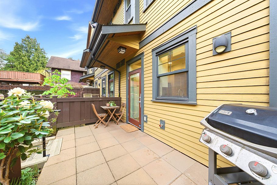 1837 Charles Street Vancouver, BC - 33