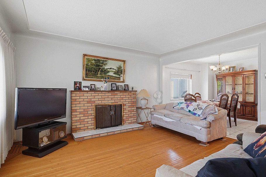 3090 Kitchener Street Vancouver, BC - 10