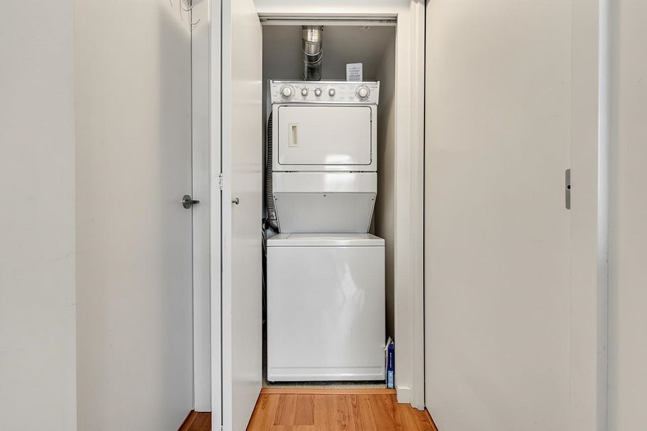 2609 111 W Georgia Street Vancouver, BC - 18