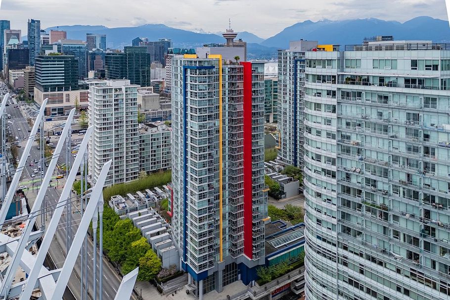 2609 111 W Georgia Street Vancouver, BC - 2