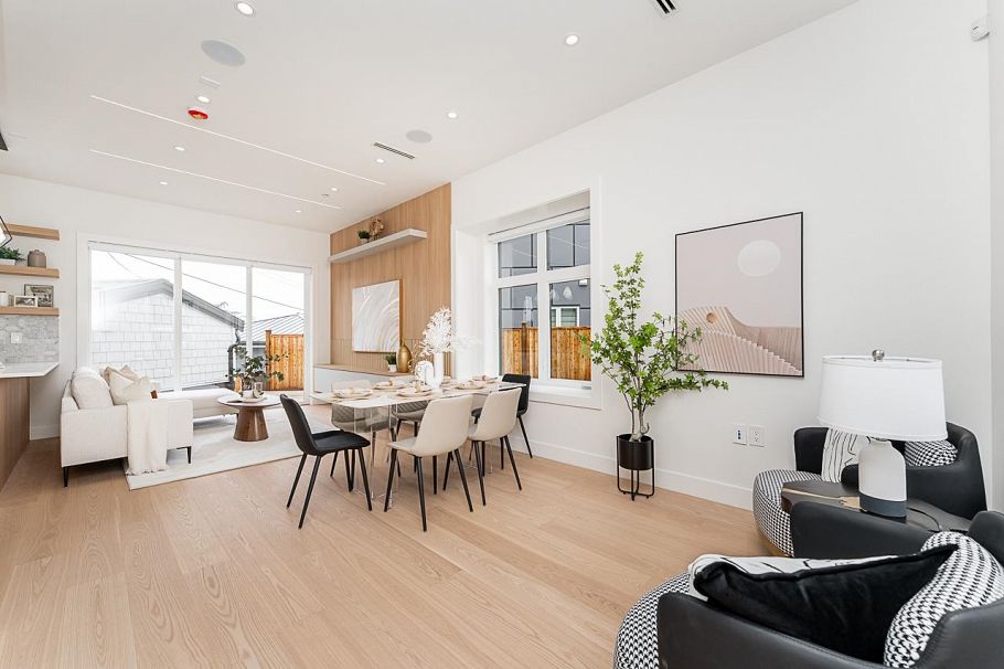 1 2837 Oliver Crescent Vancouver, BC - 3