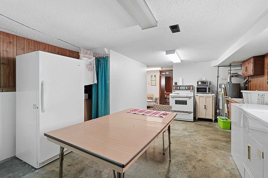 3090 Kitchener Street Vancouver, BC - 24