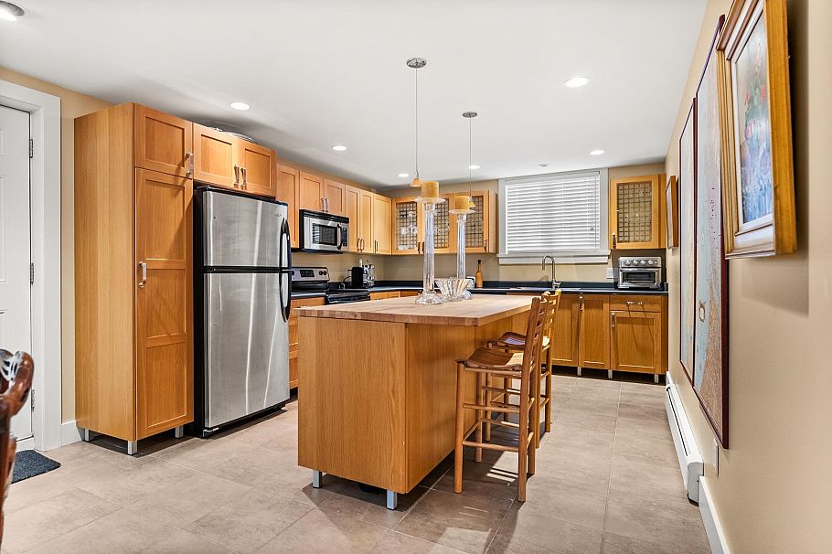 6339 Adera Street Vancouver, BC - 30