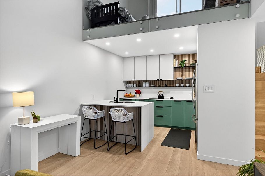 314 1429 E 4th Avenue Vancouver, BC - 2