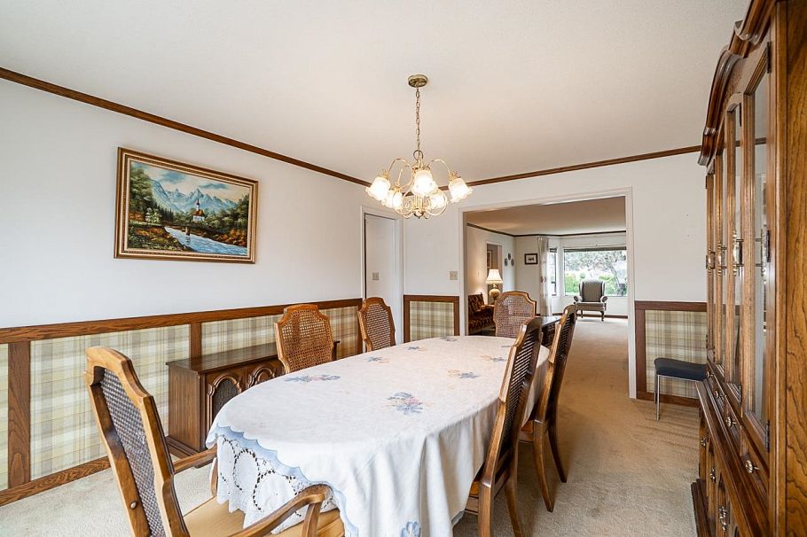 2235 W 16th Avenue Vancouver, BC - 26