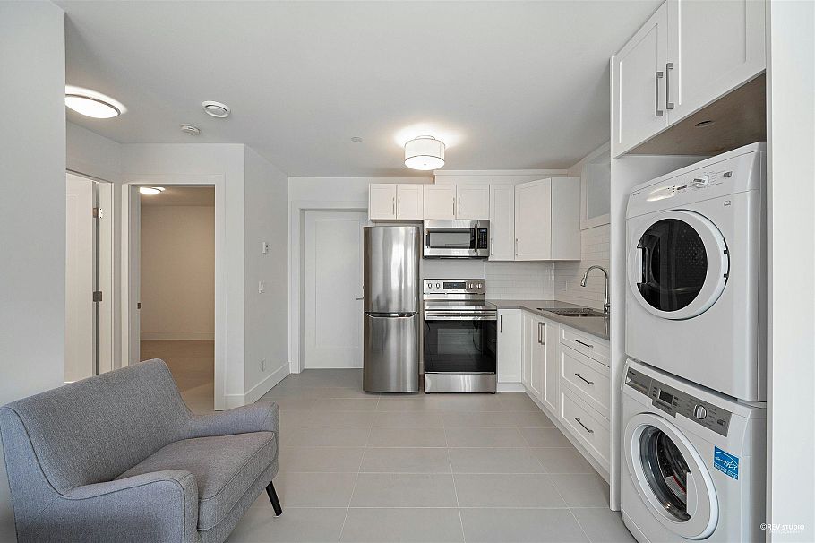 1221 Rossland Street Vancouver, BC - 26