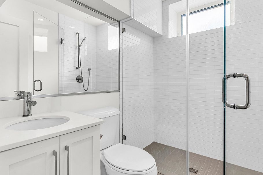 1221 Rossland Street Vancouver, BC - 22