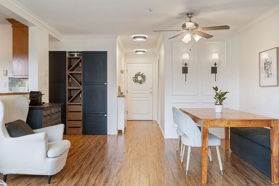 212 8450 Jellicoe Street Vancouver, BC - 11