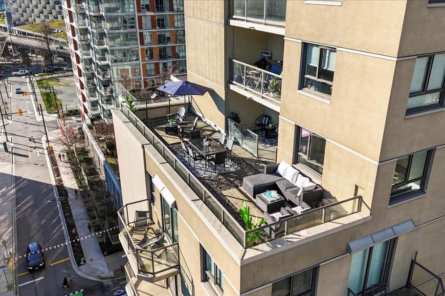 1006 789 Drake Street Vancouver, BC - 2