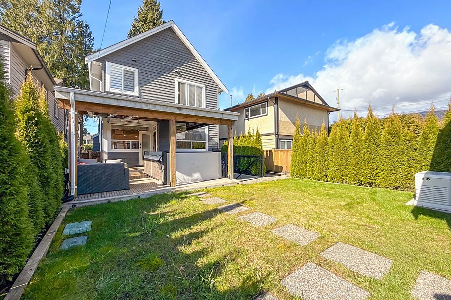 1458 William Avenue North Vancouver, BC - 27
