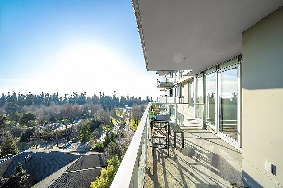 1202 2688 West Mall Vancouver, BC - 3